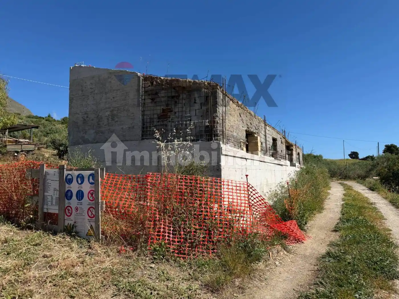 Villa in vendita a Sciara