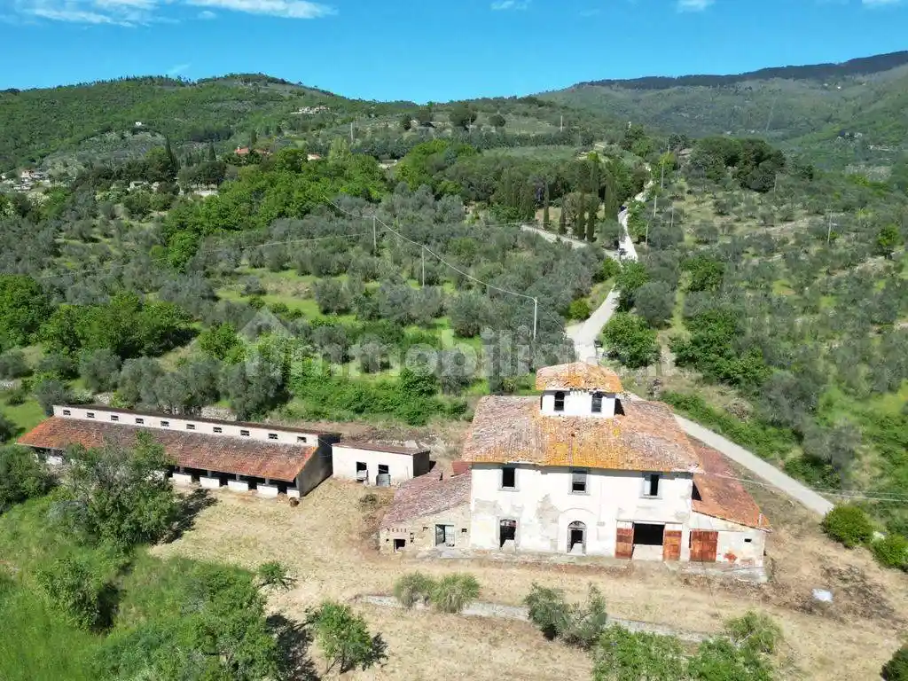 Rustico - Casale in vendita a Cortona