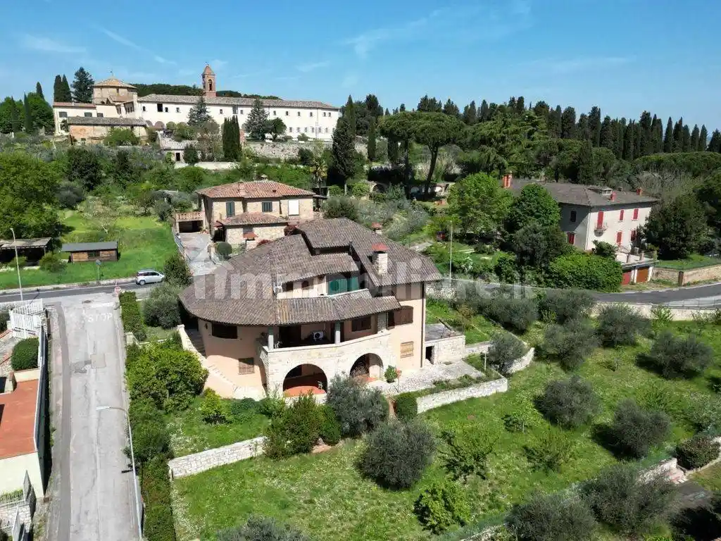 Villa in vendita a Sinalunga