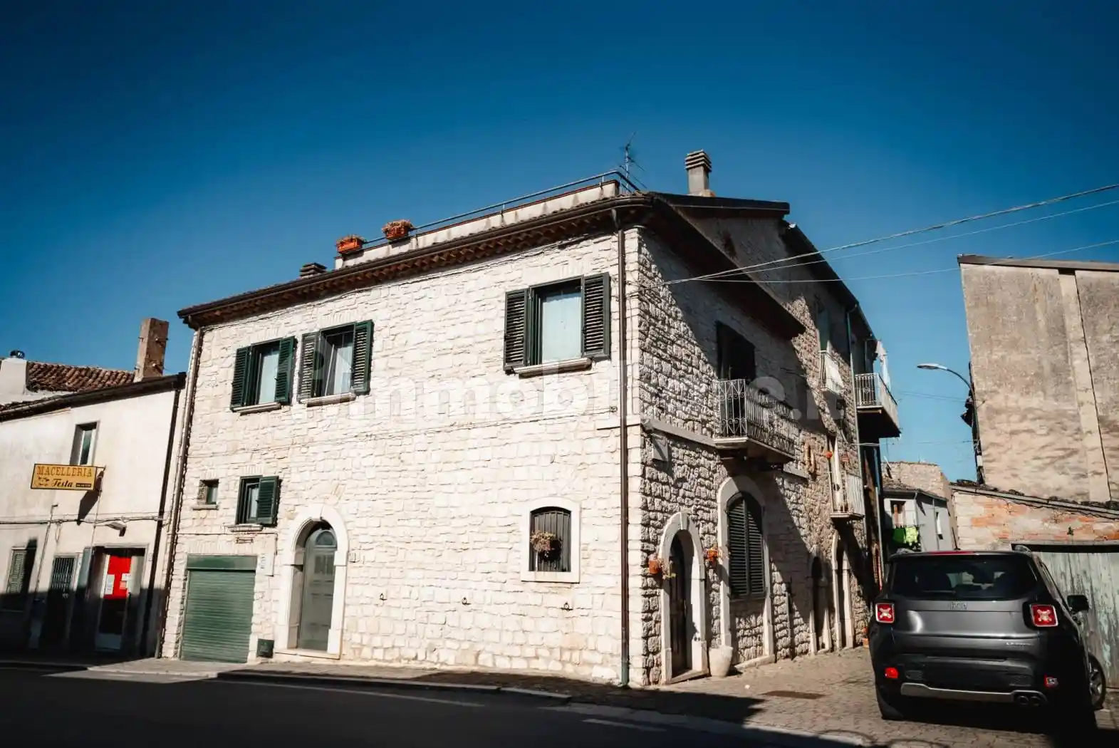 Palazzo - Edificio in vendita a Campodipietra