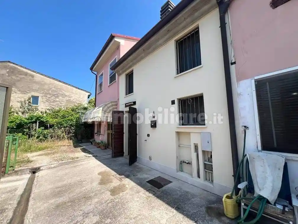 Appartamento in vendita a Castel d'Ario
