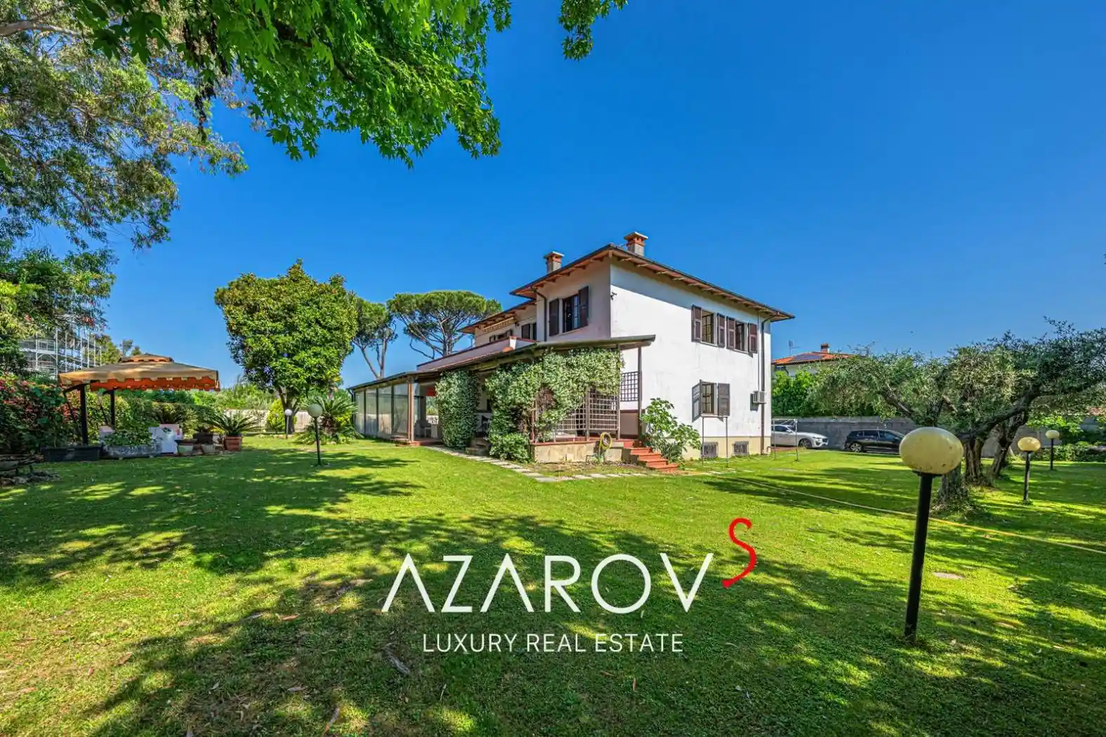 Villa in vendita a Carrara