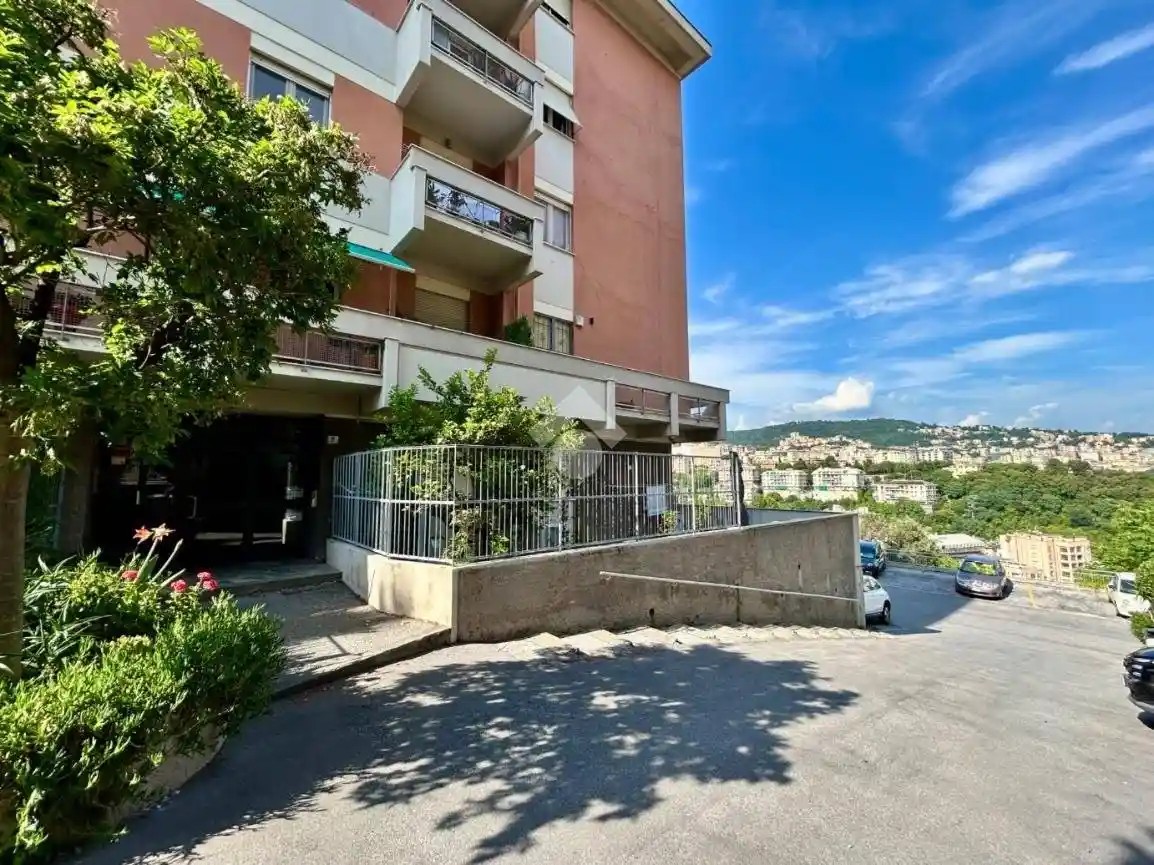 Appartamento in vendita a Genova