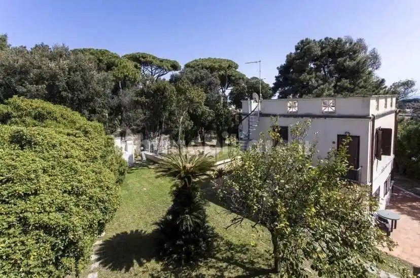 Villa in affitto a Anzio