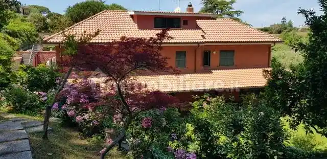 Villa in vendita a Roma