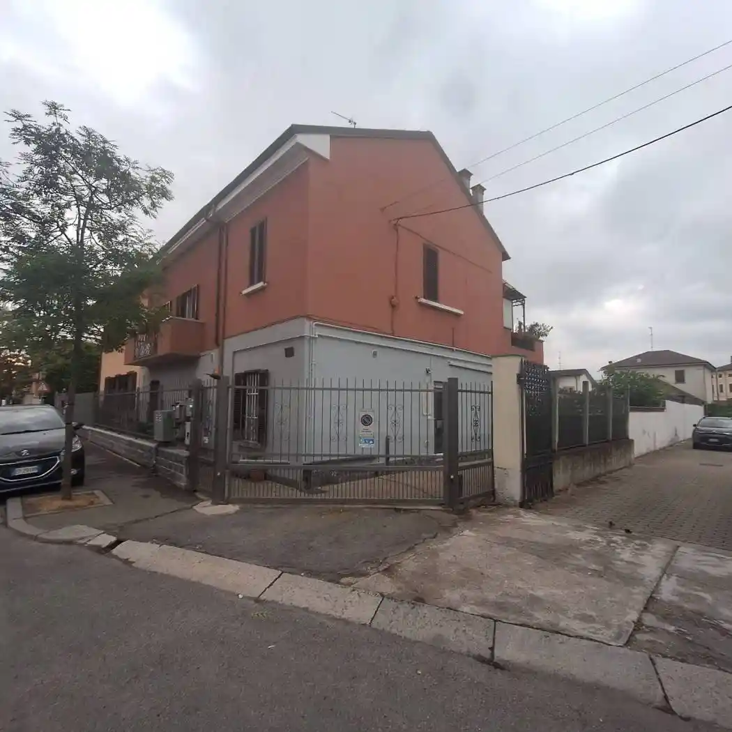 Appartamento in vendita a Pavia