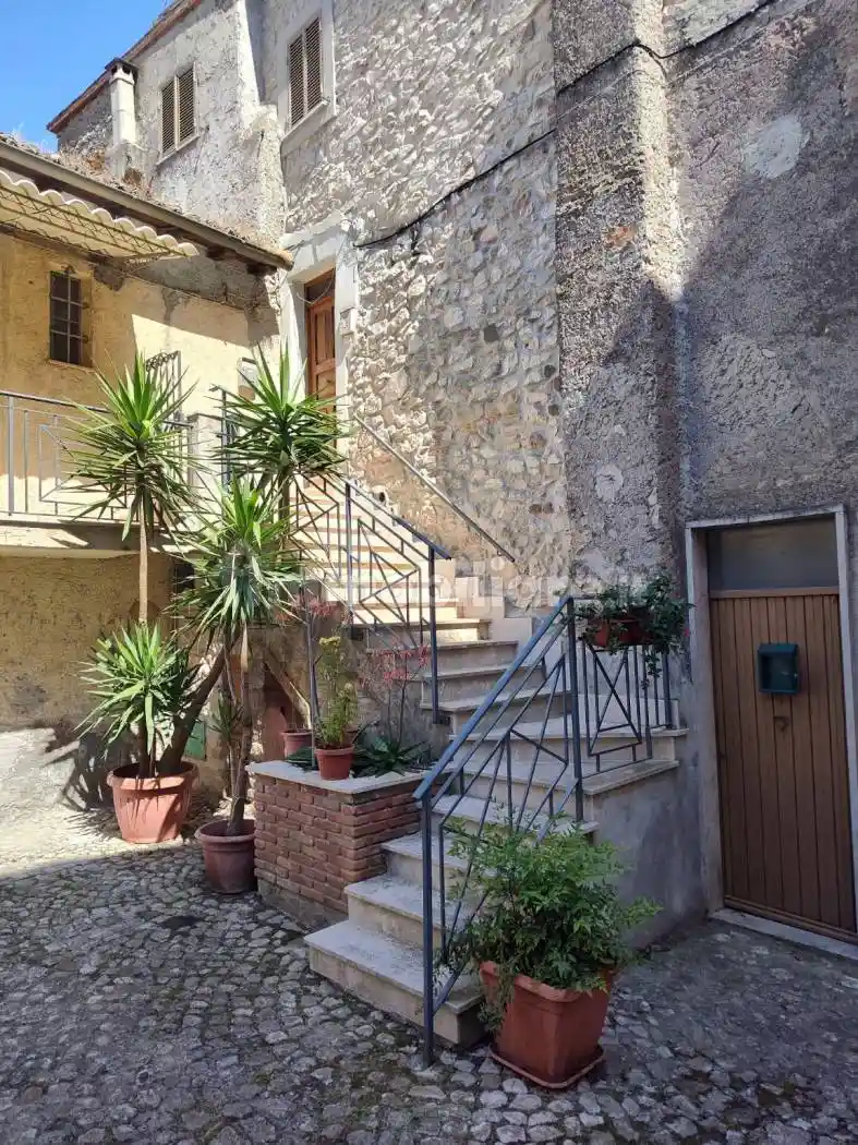 Appartamento in vendita a Gavignano