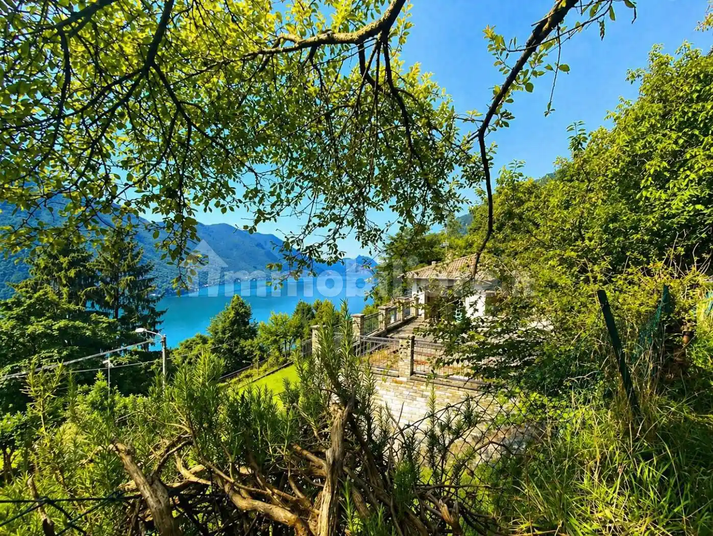 Villa in vendita a Valsolda