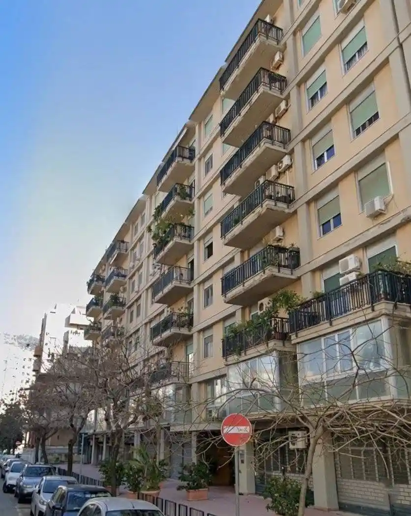 Appartamento in vendita a Palermo