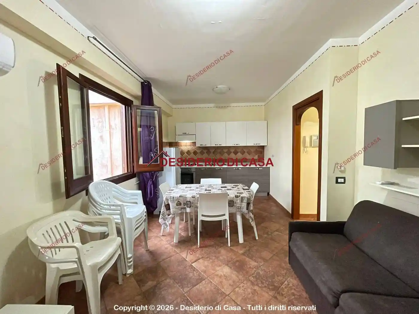 Villa in vendita a Campofelice di Roccella