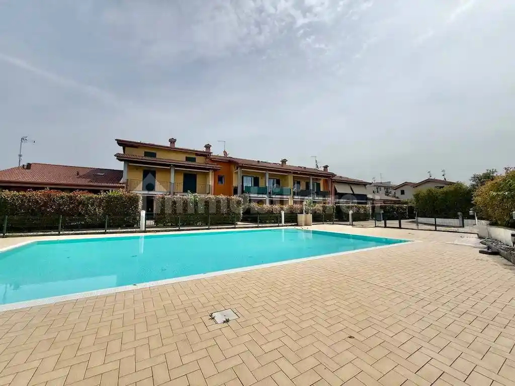 Appartamento in vendita a Peschiera del Garda