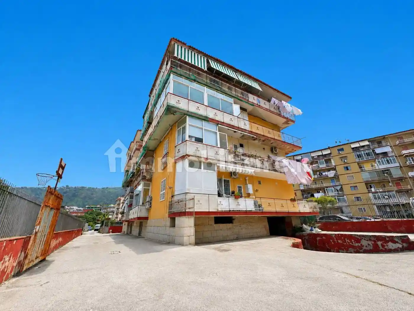 Appartamento in vendita a Napoli