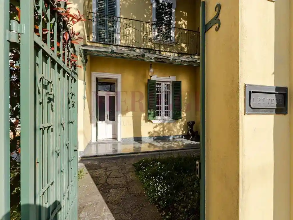 Villa in vendita a Vimercate