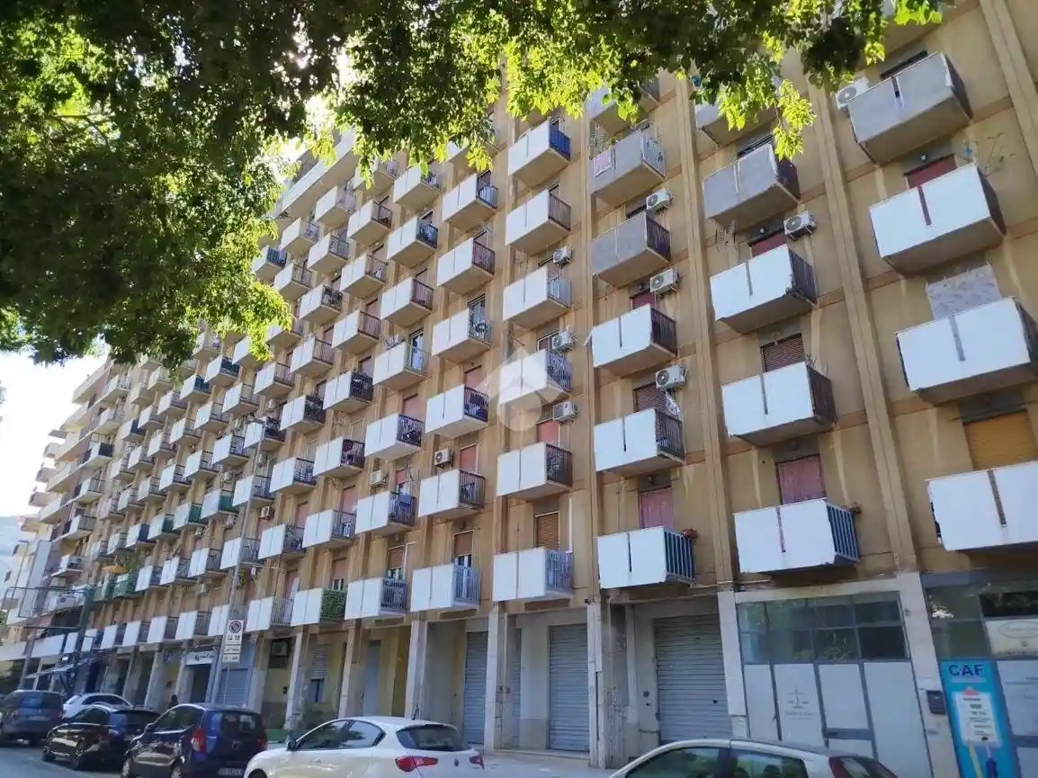 Appartamento in vendita a Palermo