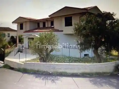 Villa in vendita a Calvi Risorta