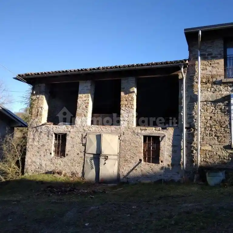 Rustico - Casale in vendita a Tizzano Val Parma