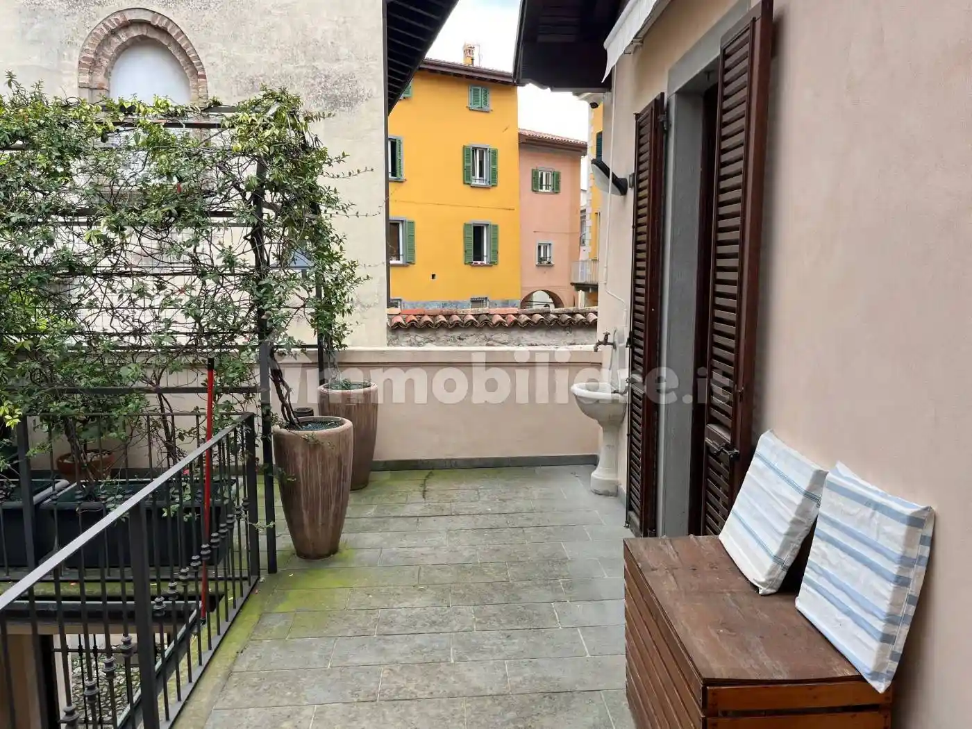 Casa indipendente in affitto a Iseo