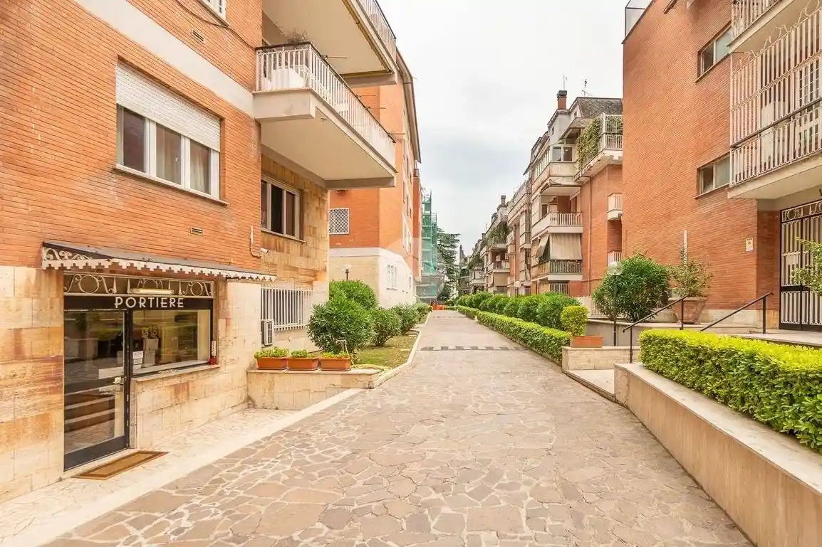 Appartamento in vendita a Roma