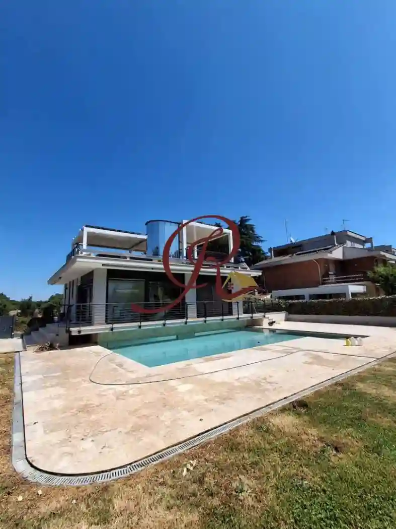 Villa - foto 2