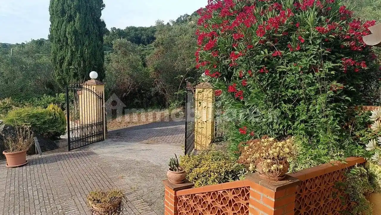Rustico - Casale in vendita a Serravalle Pistoiese