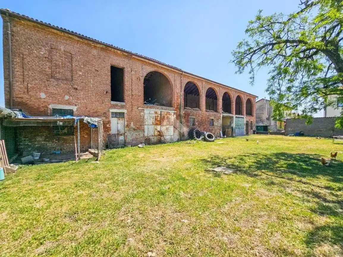 Rustico - Casale in vendita a Alessandria