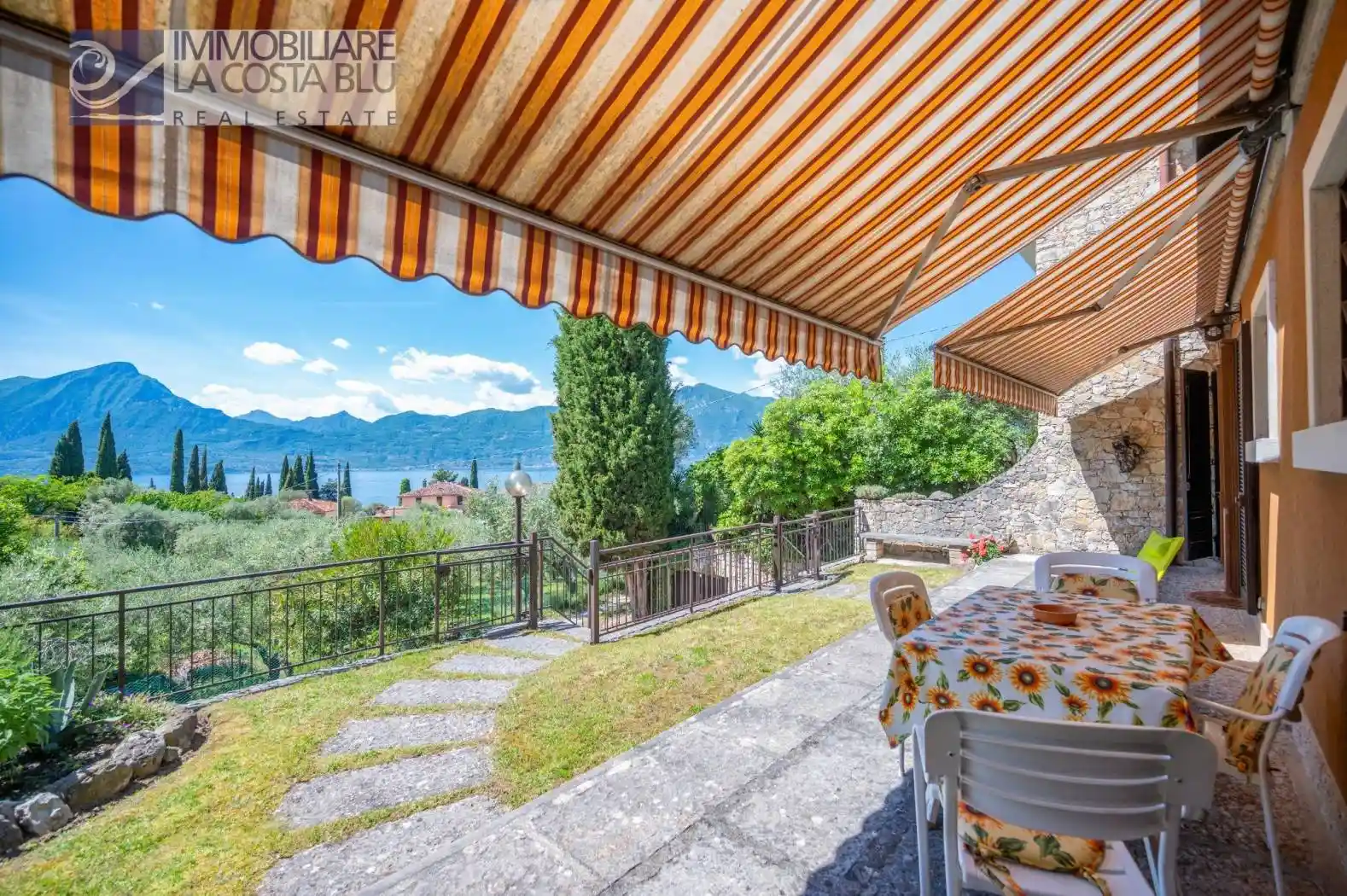 Appartamento in vendita a Torri del Benaco