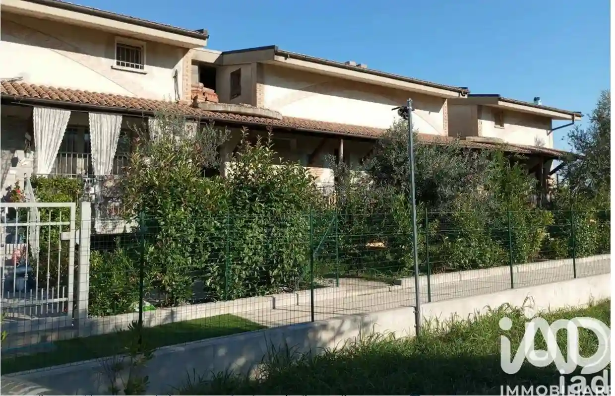 Villetta a schiera - foto 2