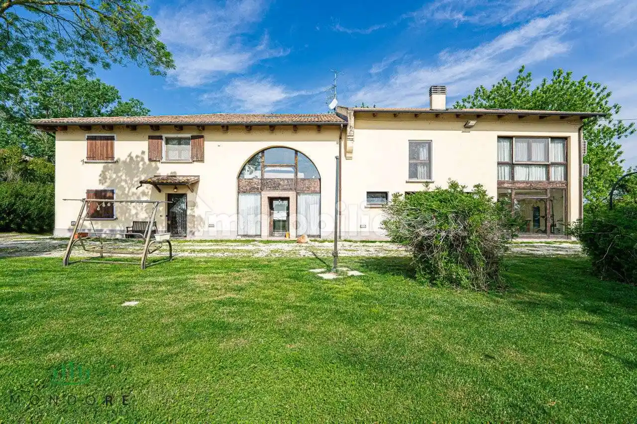 Villa in vendita a Budrio