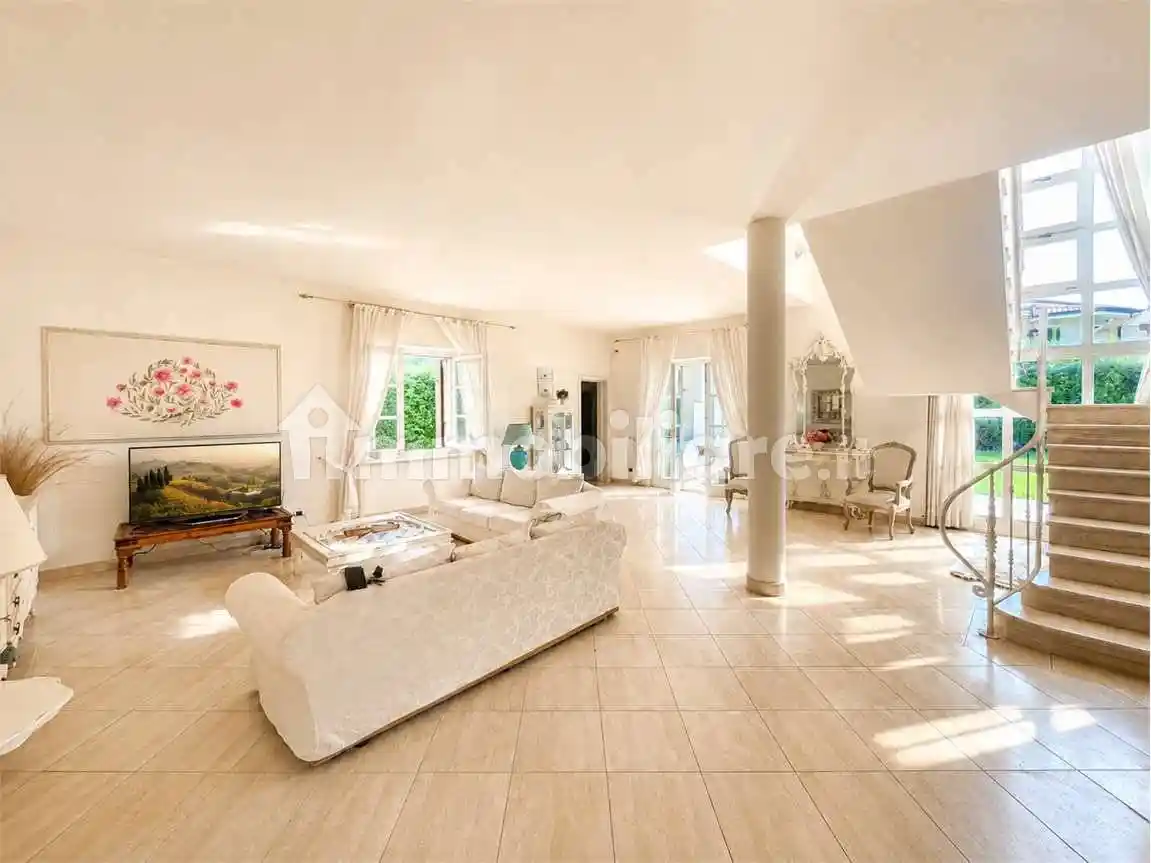 Villa in vendita a Forte dei Marmi
