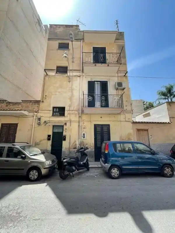 Appartamento in vendita a Palermo