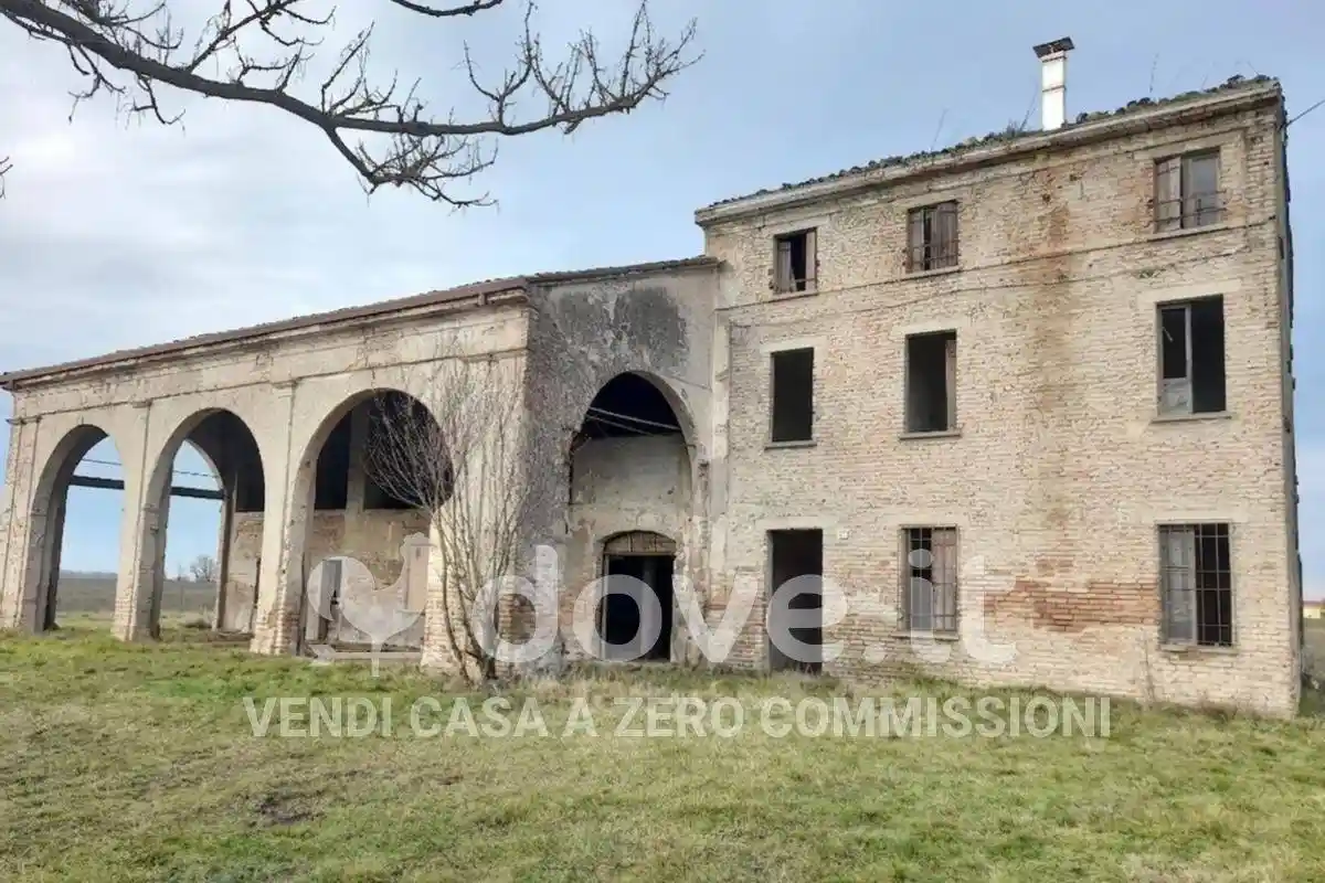 Rustico - Casale in vendita a Novi di Modena
