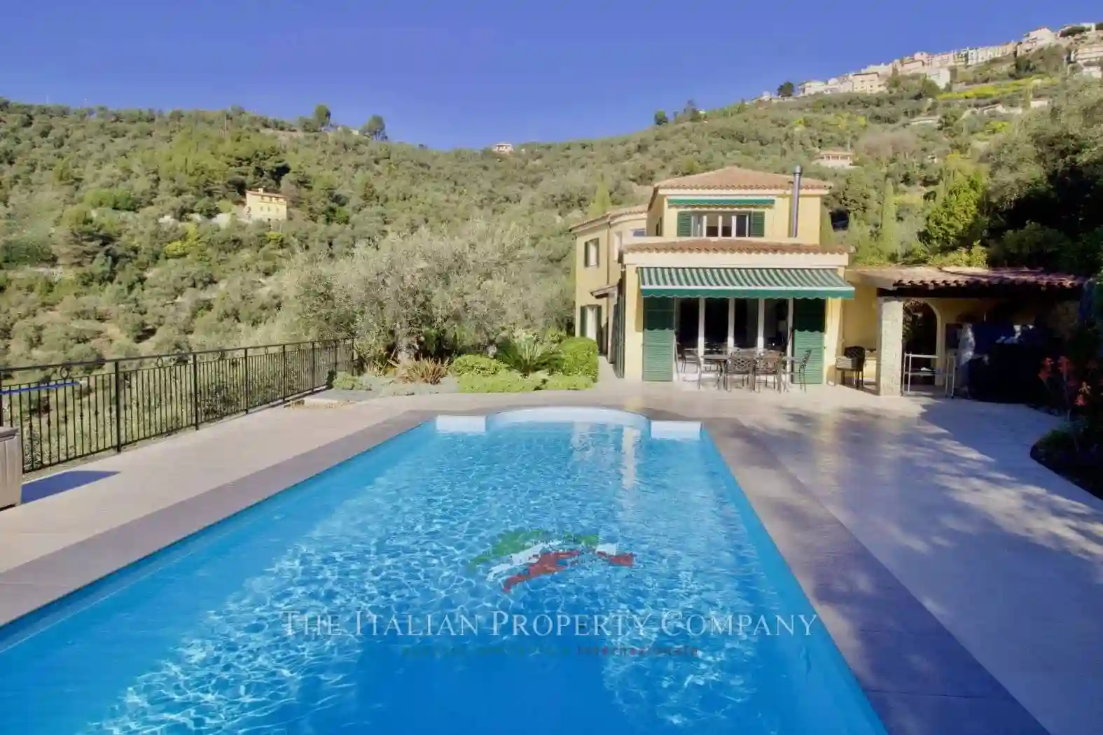 Villa - foto 2