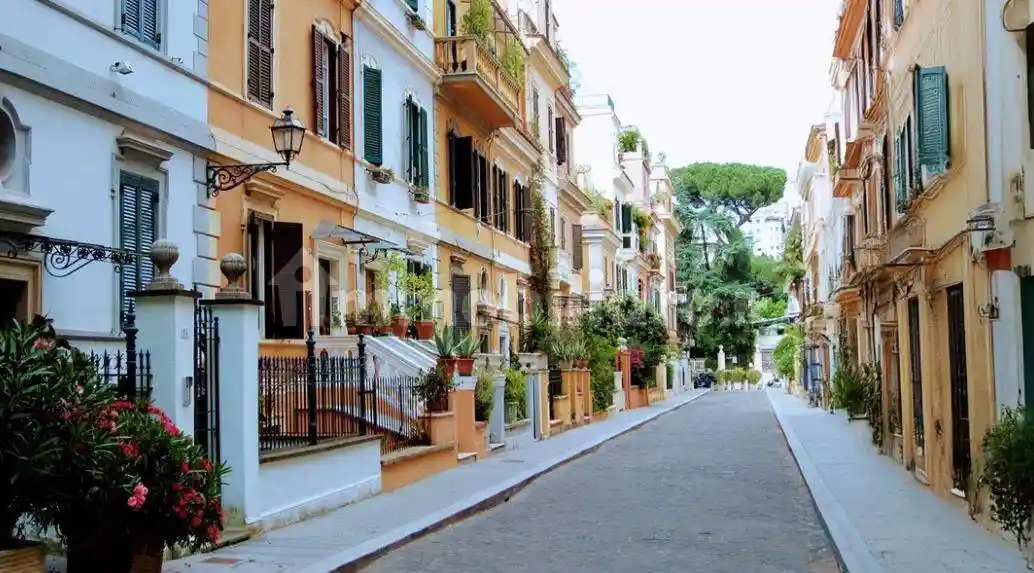 Appartamento in vendita a Roma