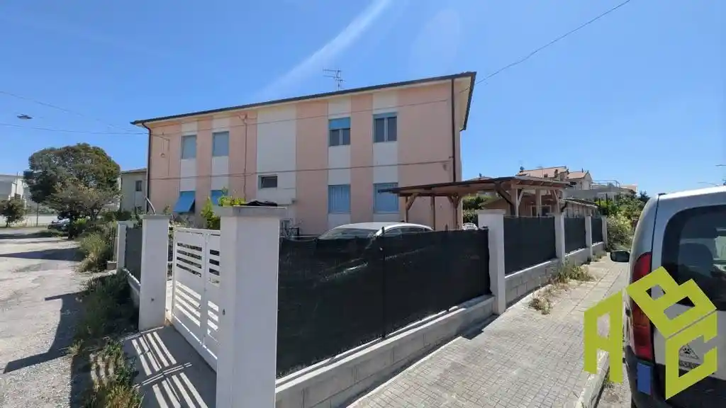 Appartamento in vendita a Cecina