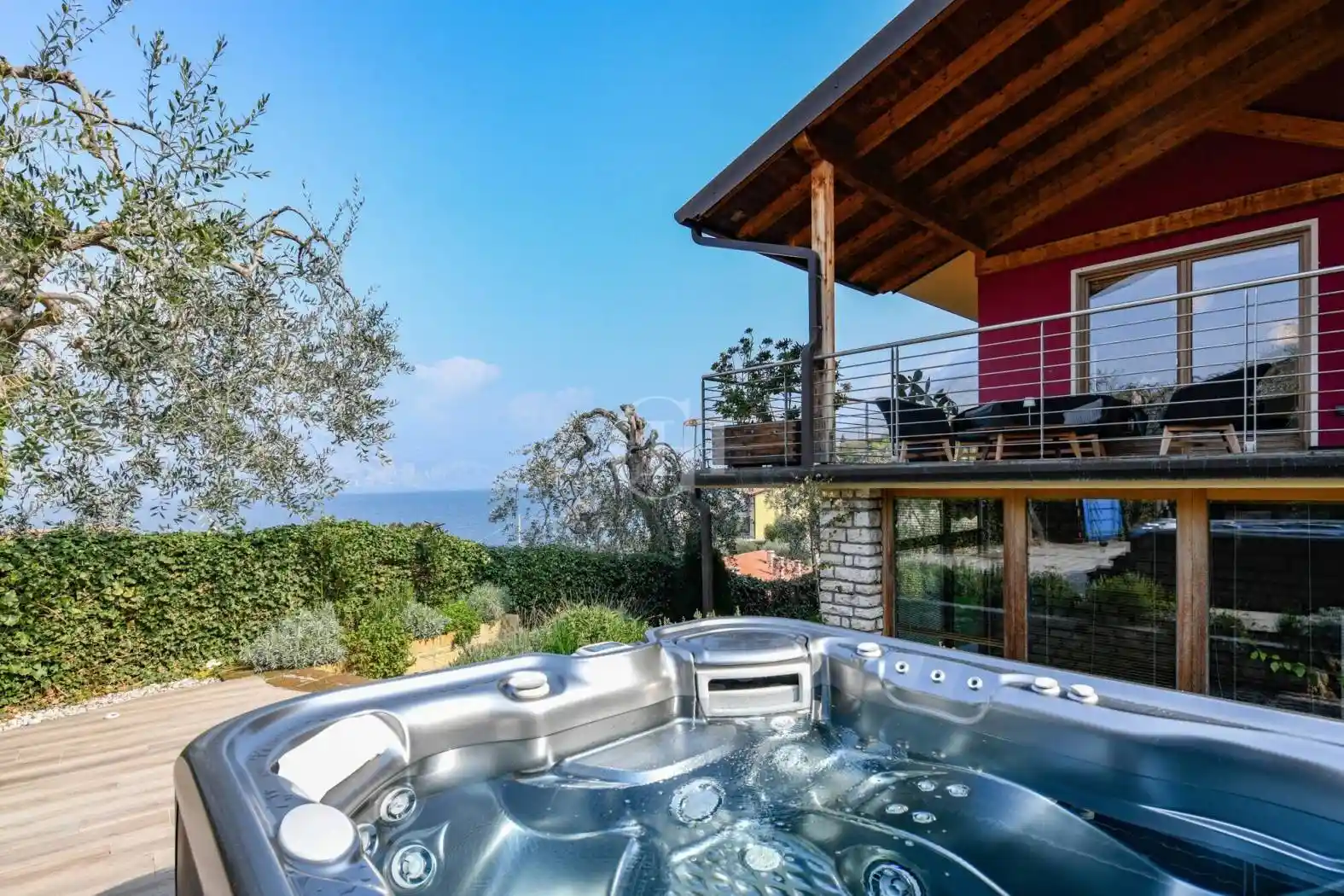 Villa in vendita a Brenzone sul Garda