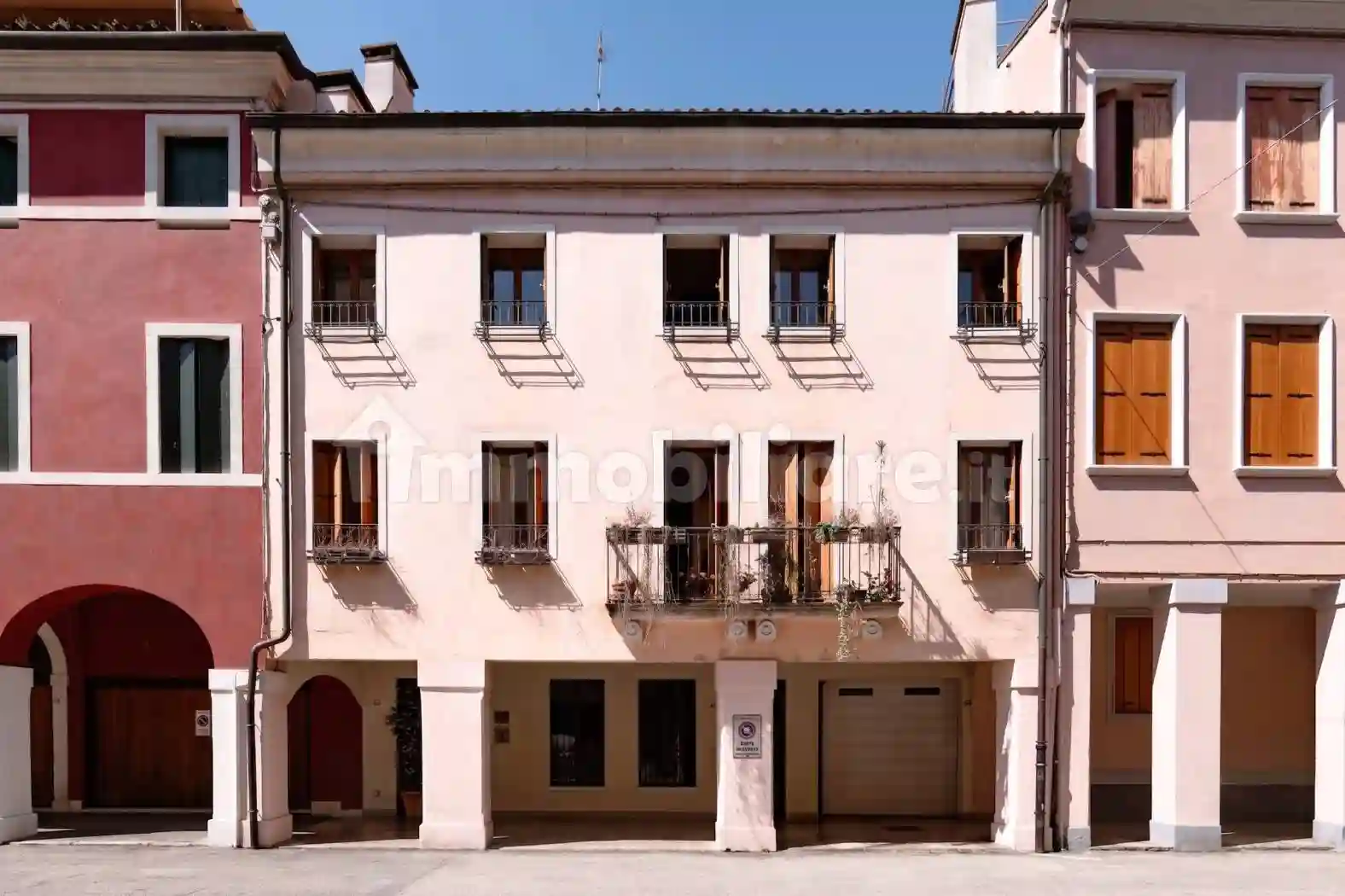 Palazzo - Edificio - foto 2
