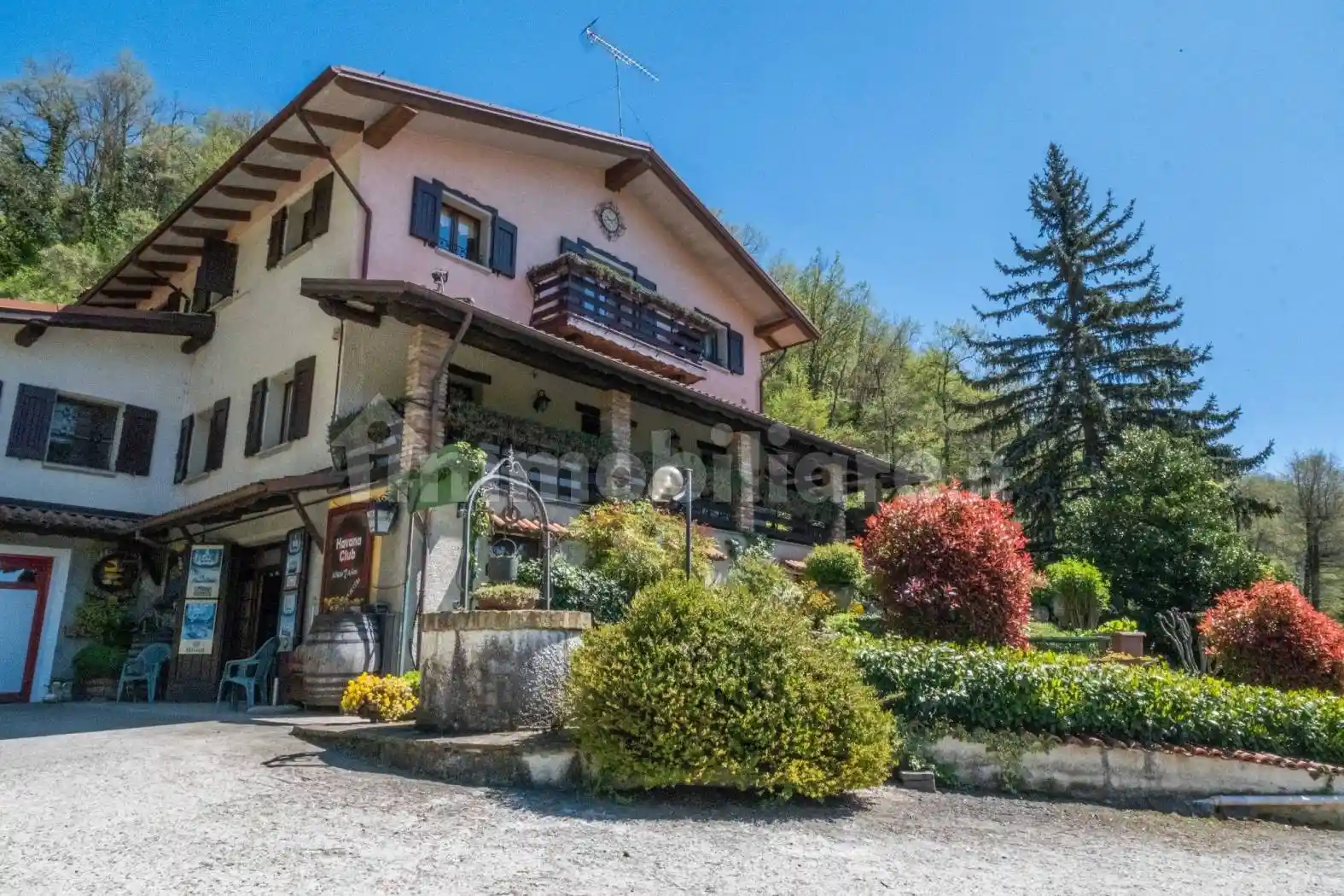 Palazzo - Edificio in vendita a Castel d'Aiano