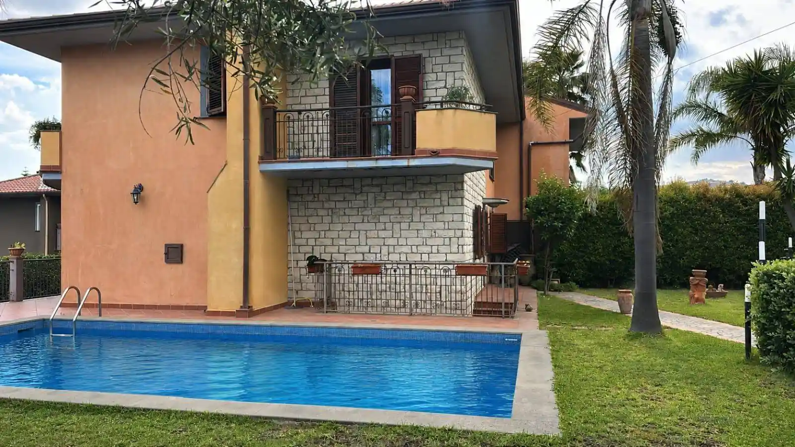 Villa in vendita a Trecastagni
