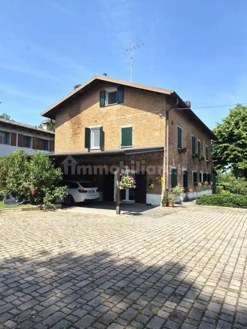 Villa in vendita a Modena
