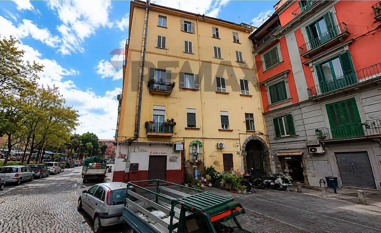 Appartamento in vendita a Napoli