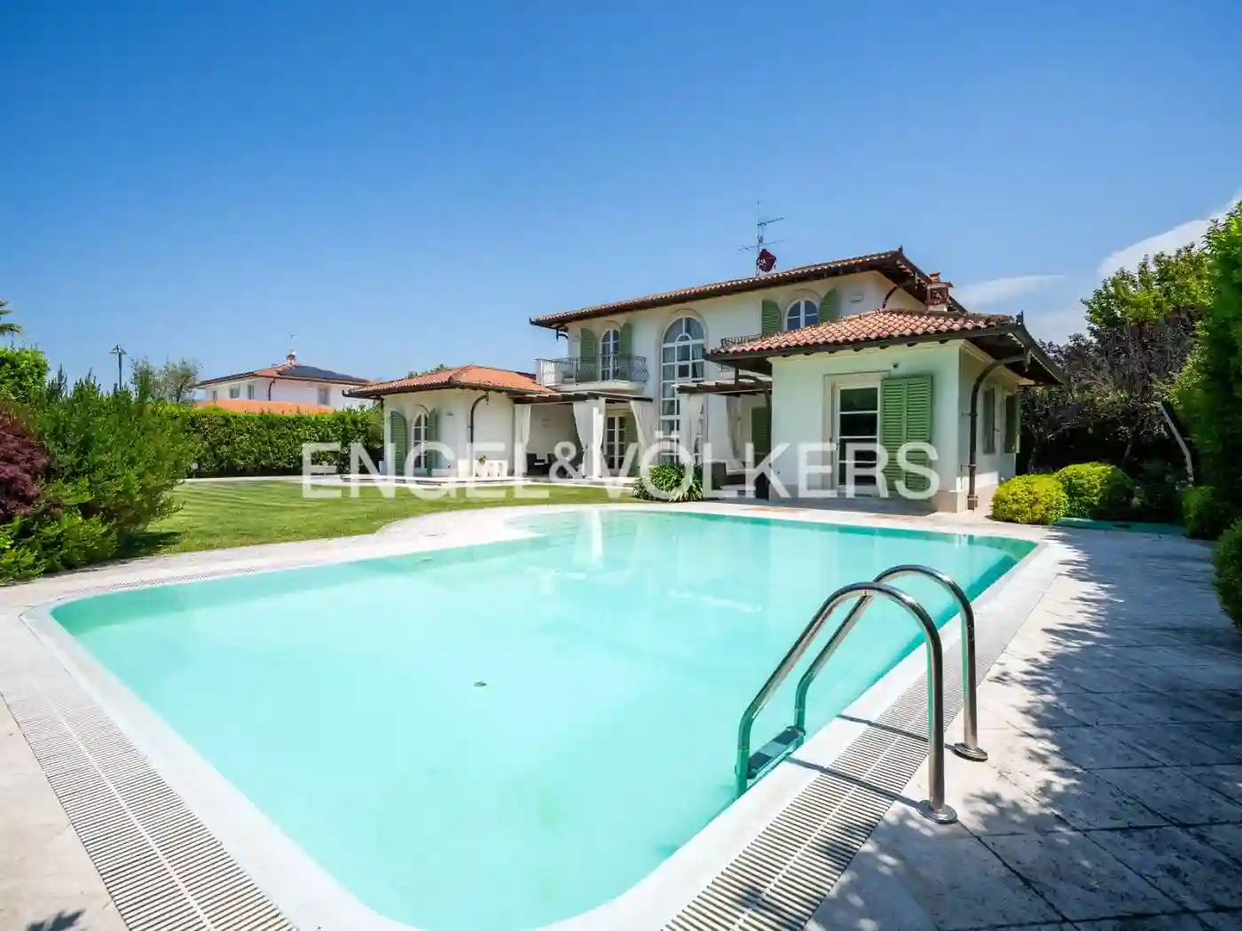 Villa - foto 2