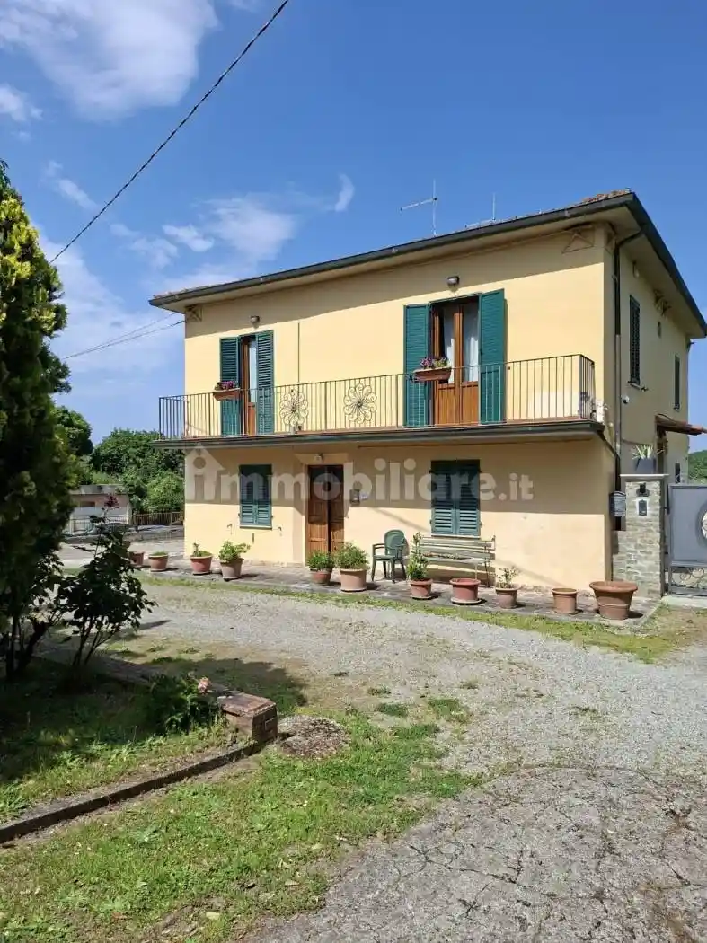 Appartamento in vendita a Terricciola