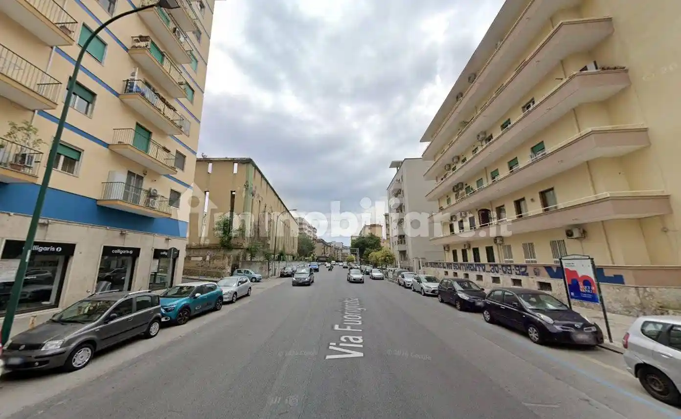 Appartamento in vendita a Napoli