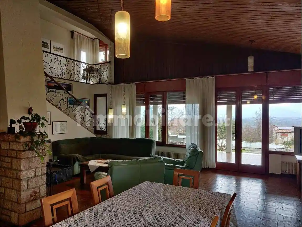 Casa indipendente in vendita a Volpago del Montello