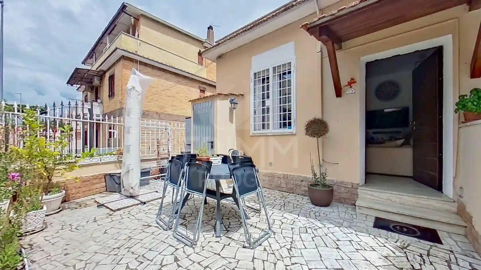 Villa - foto 2