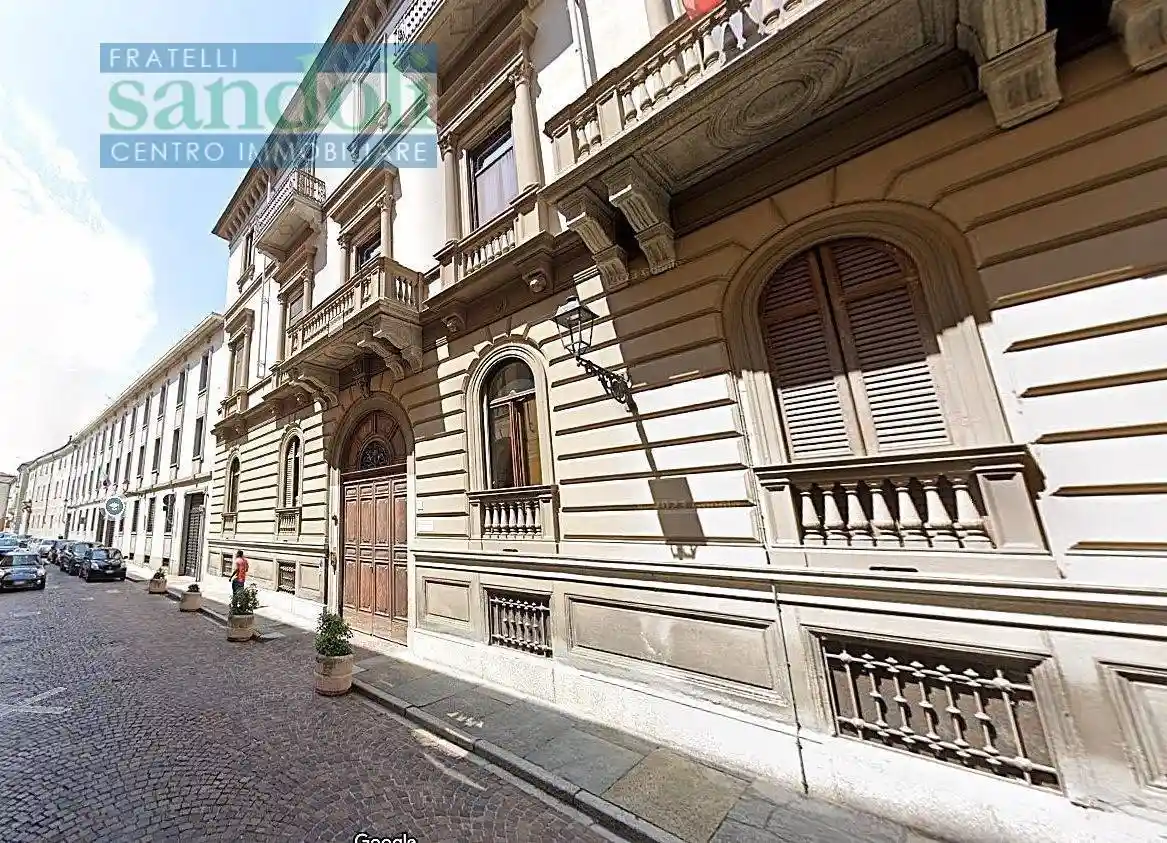 Appartamento in vendita a Vercelli