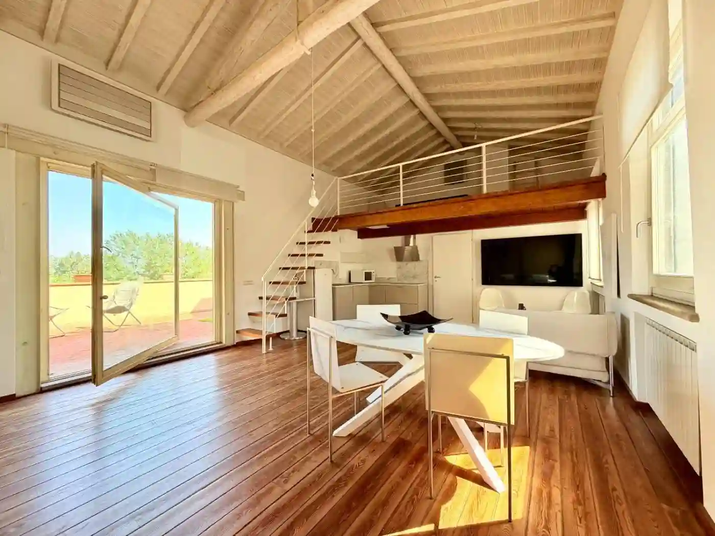 Loft - foto 2