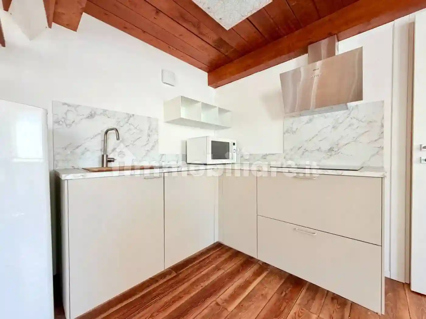 Loft - foto 4