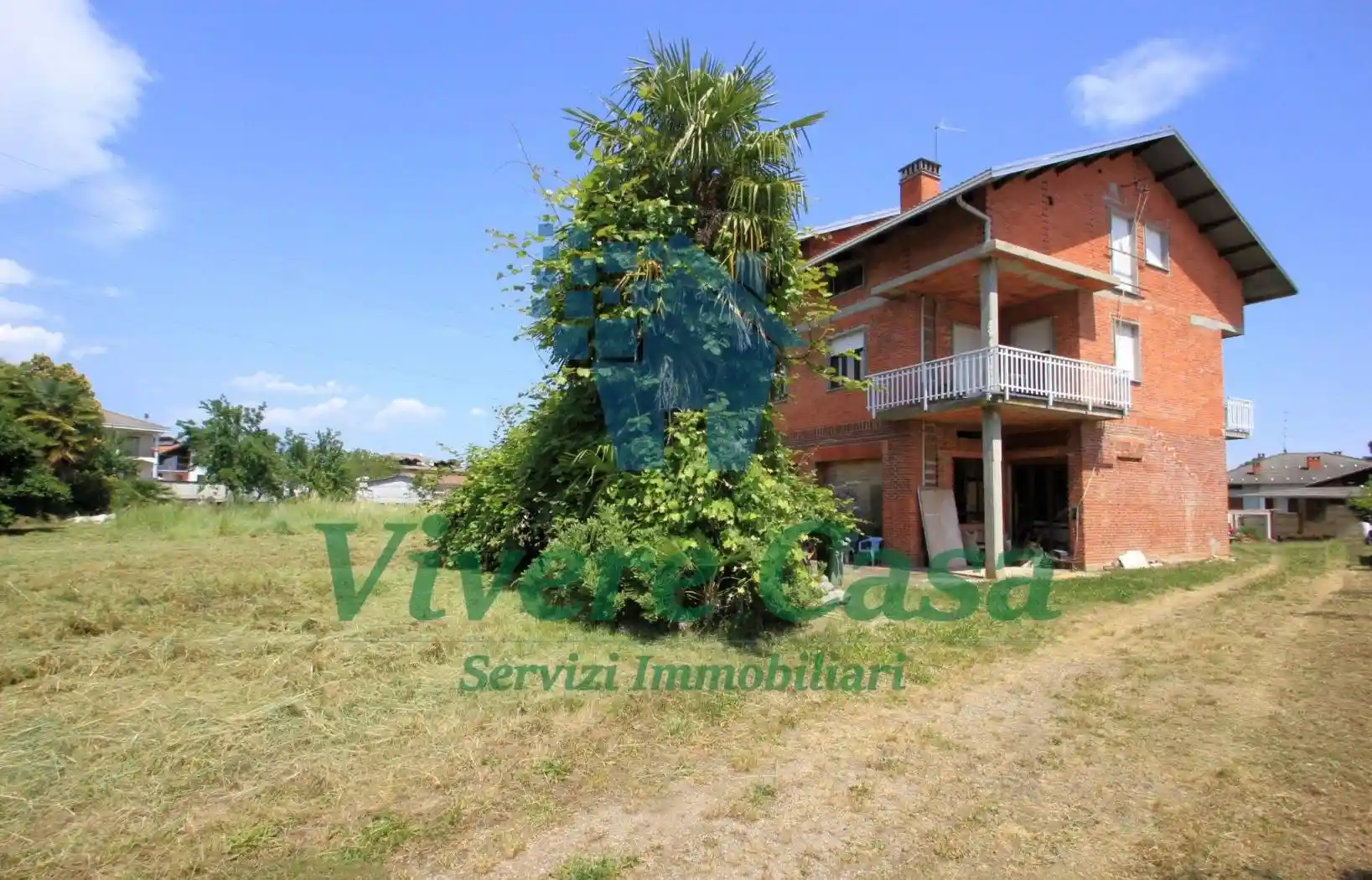 Casa indipendente in vendita a Camburzano