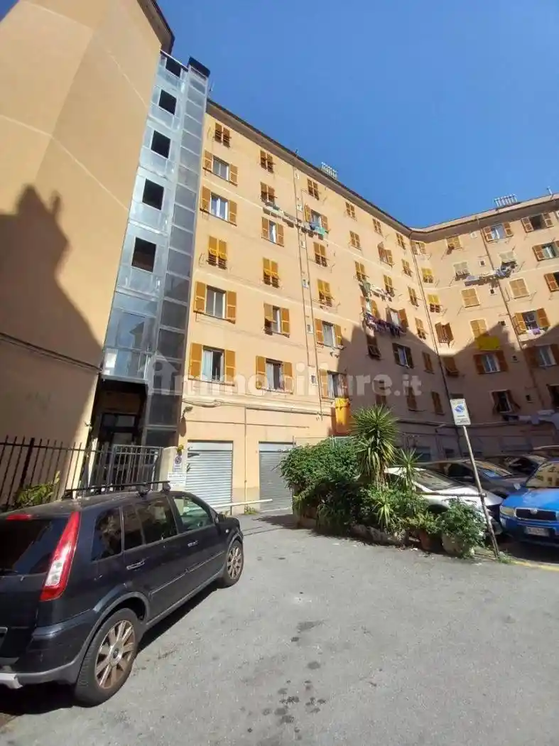 Appartamento in vendita a Genova